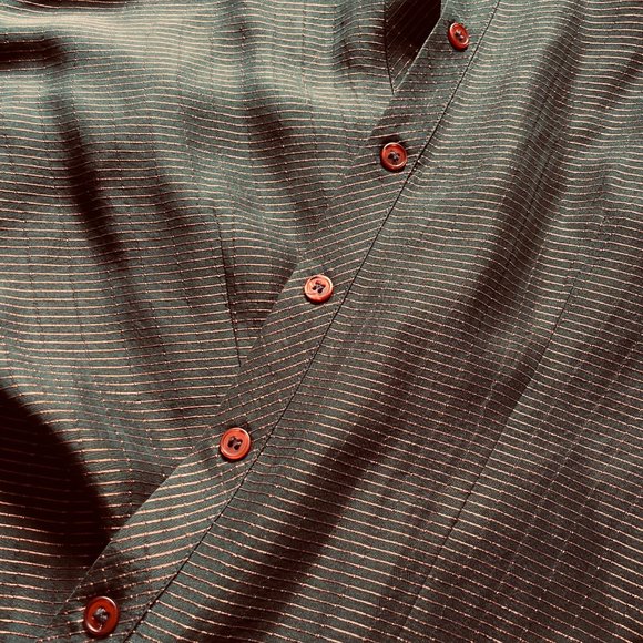 Sleek Red Laced Button-Up - Picture 4 of 4